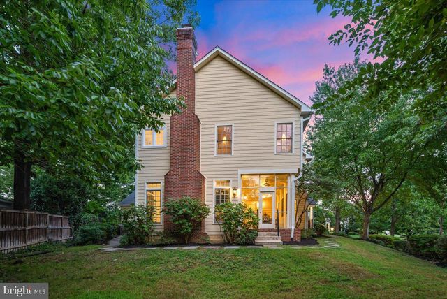 6807 MEADOW LN, Chevy Chase, MD 20815