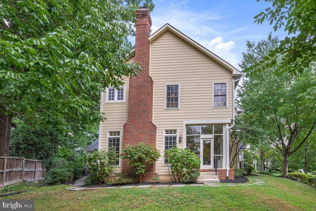 6807 MEADOW LN, Chevy Chase, MD 20815