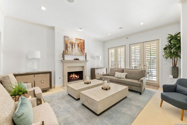 6 Chelsea Way, San Antonio, TX 78209