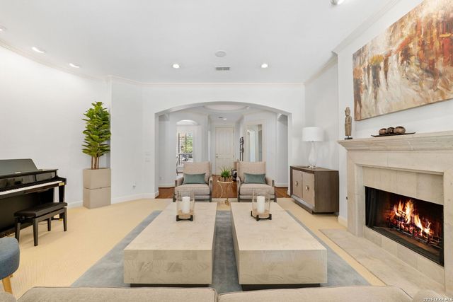 6 Chelsea Way, San Antonio, TX 78209