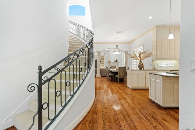 6 Chelsea Way, San Antonio, TX 78209