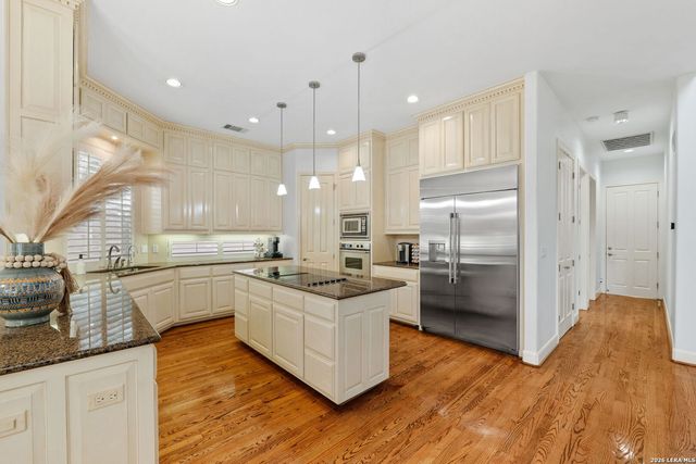 6 Chelsea Way, San Antonio, TX 78209