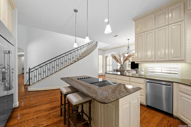 6 Chelsea Way, San Antonio, TX 78209