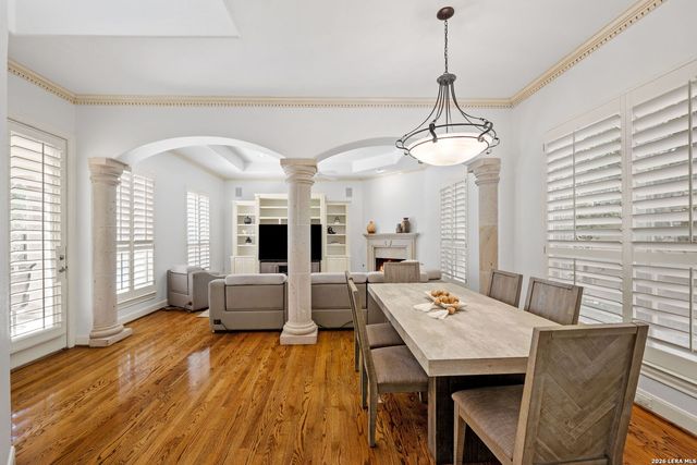 6 Chelsea Way, San Antonio, TX 78209