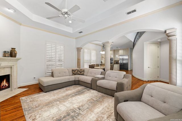 6 Chelsea Way, San Antonio, TX 78209