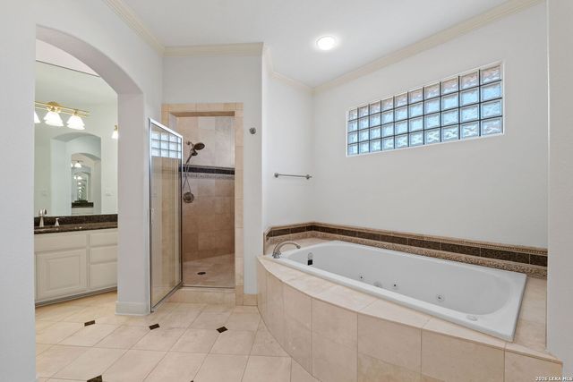 6 Chelsea Way, San Antonio, TX 78209