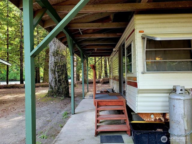 340 Appaloosa Drive, Brinnon, WA 98320