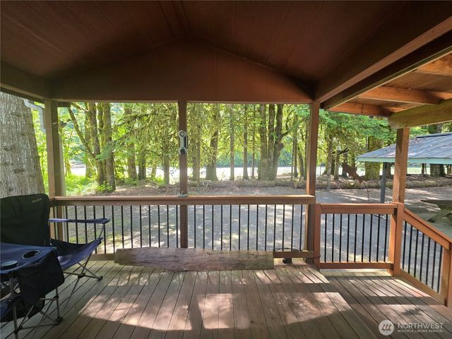 340 Appaloosa Drive, Brinnon, WA 98320