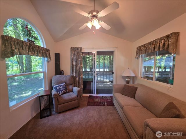 340 Appaloosa Drive, Brinnon, WA 98320