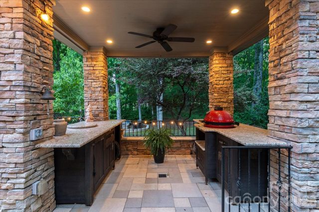 1122 Dobson Drive, Waxhaw, NC 28173