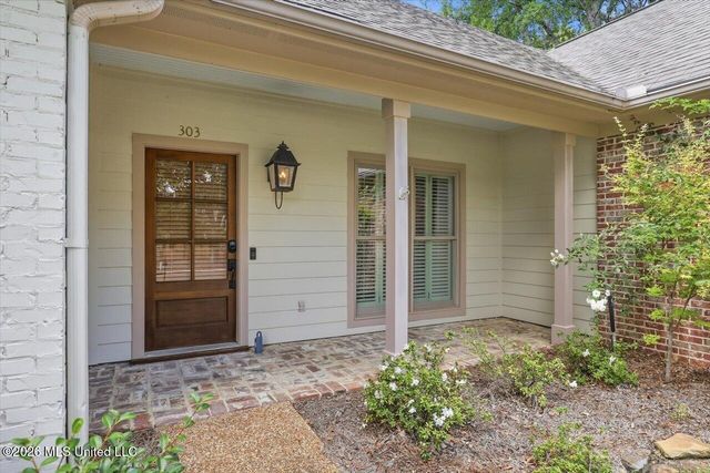 303 Hunters Crest, Ridgeland, MS 39157