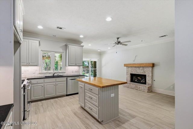 303 Hunters Crest, Ridgeland, MS 39157