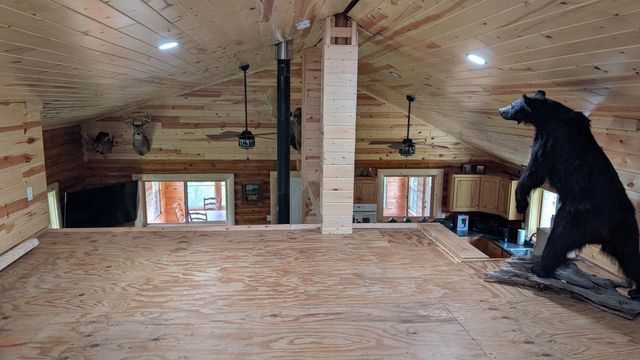 8832 River Road, Angora, MN 55703
