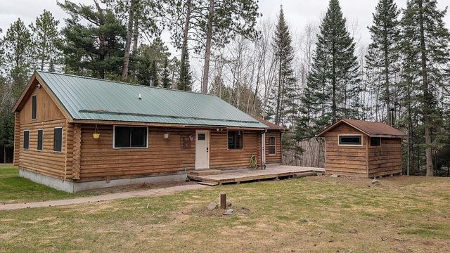 8832 River Road, Angora, MN 55703