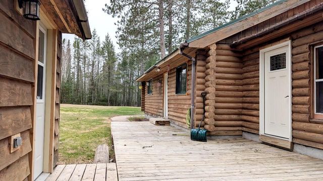8832 River Road, Angora, MN 55703