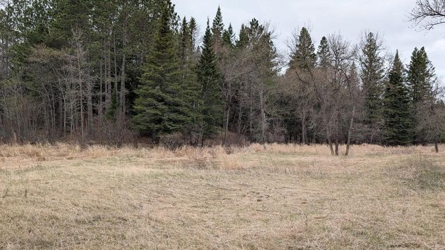 8832 River Road, Angora, MN 55703
