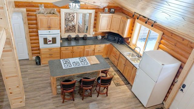8832 River Road, Angora, MN 55703