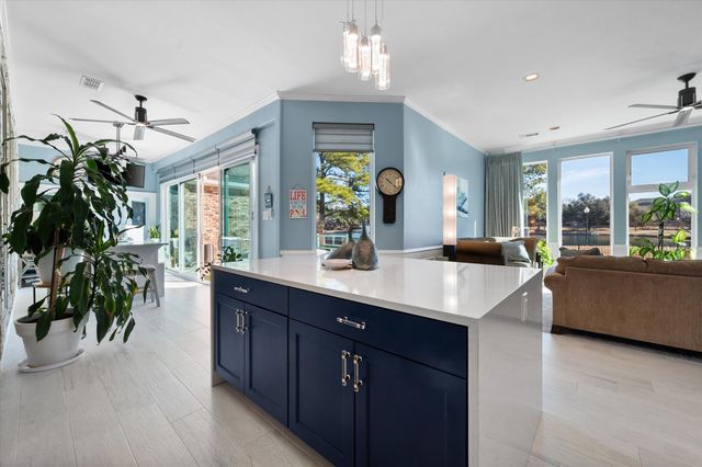 5211 Vicksburg Drive, Arlington, TX 76017