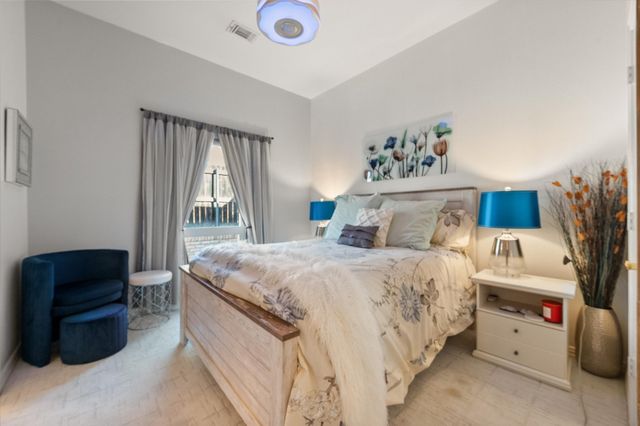 5211 Vicksburg Drive, Arlington, TX 76017