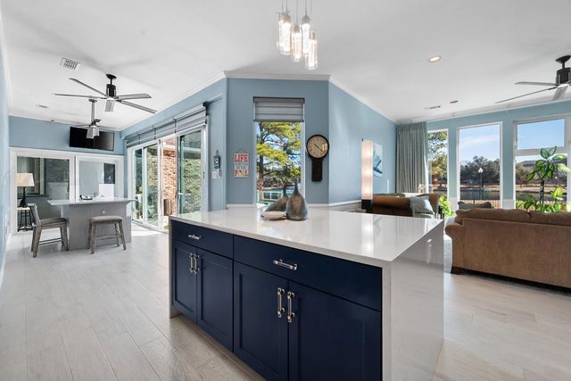 5211 Vicksburg Drive, Arlington, TX 76017