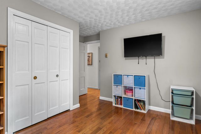 6 Bona Vista Drive, Bow, NH 03304
