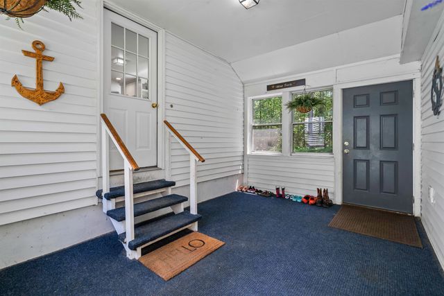 6 Bona Vista Drive, Bow, NH 03304