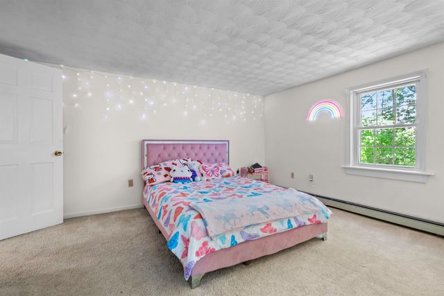 6 Bona Vista Drive, Bow, NH 03304