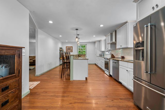 6 Bona Vista Drive, Bow, NH 03304