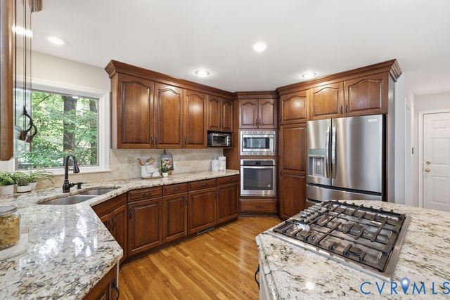 8809 Merseyside Ln, Chesterfield, VA 23832