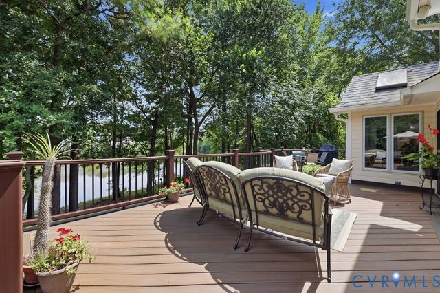 8809 Merseyside Ln, Chesterfield, VA 23832