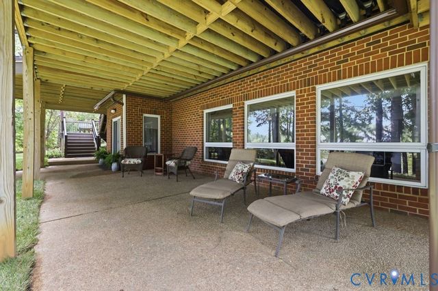 8809 Merseyside Ln, Chesterfield, VA 23832