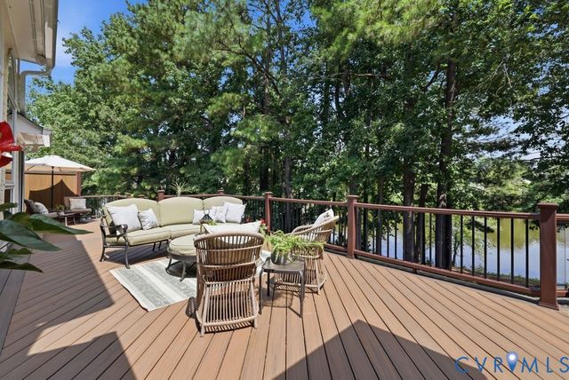 8809 Merseyside Ln, Chesterfield, VA 23832