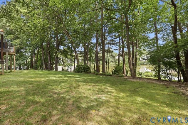 8809 Merseyside Ln, Chesterfield, VA 23832