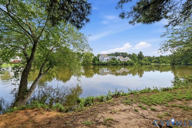 8809 Merseyside Ln, Chesterfield, VA 23832