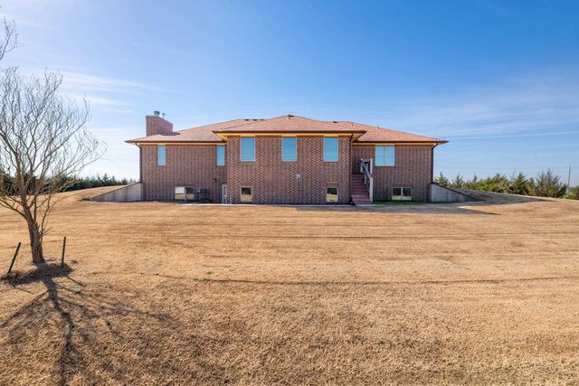 5200 W 103rd St S, Peck, KS 67120