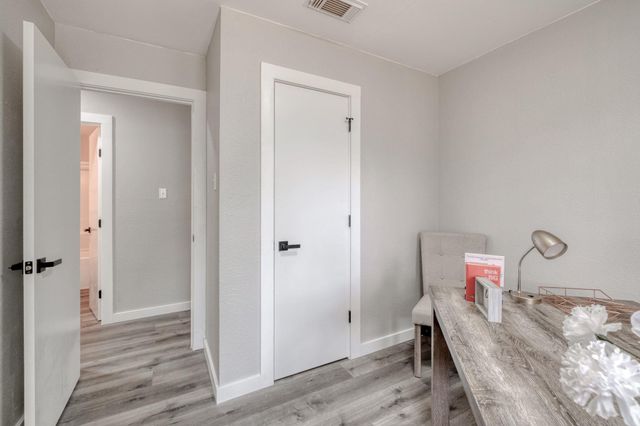 409 Talley ST, Taylor, TX 76574