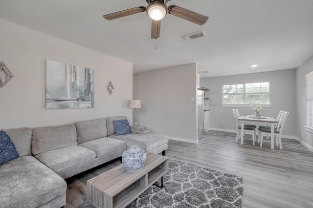 409 Talley ST, Taylor, TX 76574