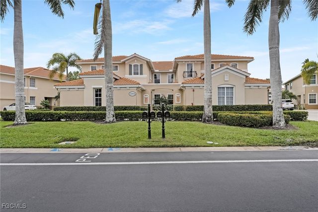 11056 Harbour Yacht CT 2, Fort Myers, FL 33908