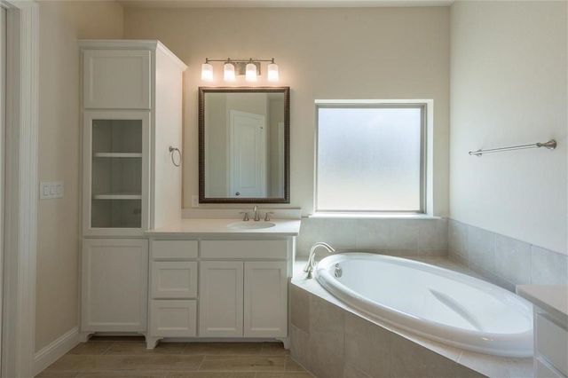 560 Thoroughbred Avenue, Frisco, TX 75036