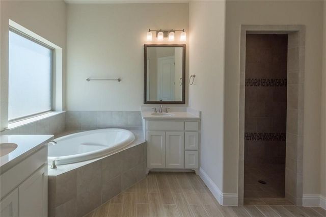 560 Thoroughbred Avenue, Frisco, TX 75036