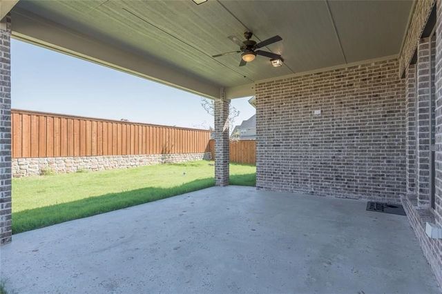 560 Thoroughbred Avenue, Frisco, TX 75036