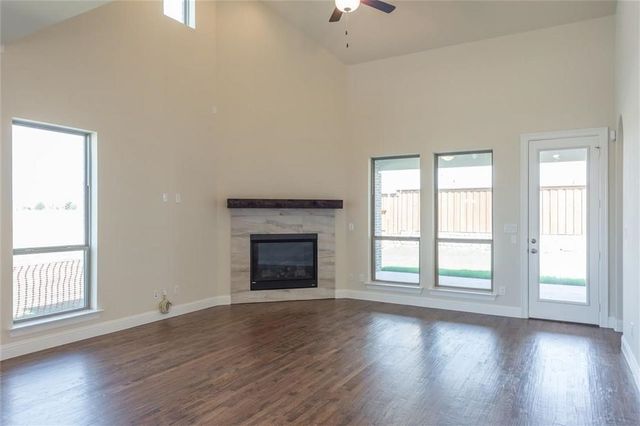 560 Thoroughbred Avenue, Frisco, TX 75036