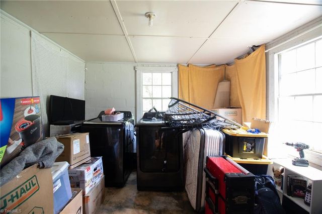 3644 Yadkinville Road, Winston-salem, NC 27106