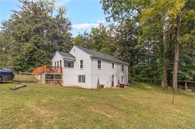 3644 Yadkinville Road, Winston-salem, NC 27106