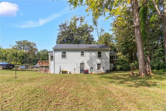 3644 Yadkinville Road, Winston-salem, NC 27106