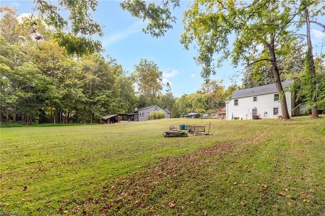 3644 Yadkinville Road, Winston-salem, NC 27106
