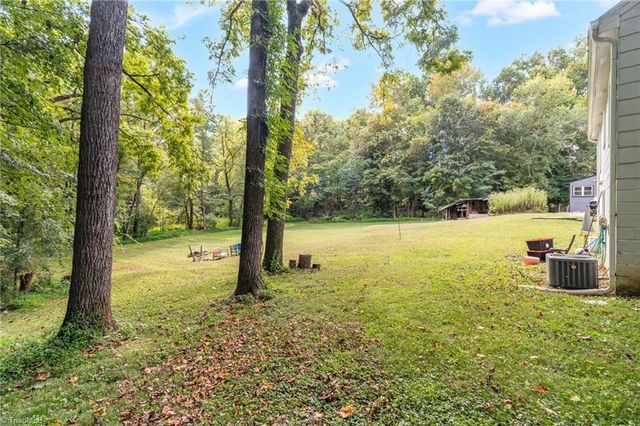 3644 Yadkinville Road, Winston-salem, NC 27106