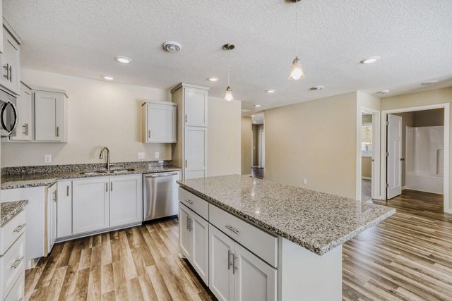 6110 Lakeland Avenue N, Crystal, MN 55428