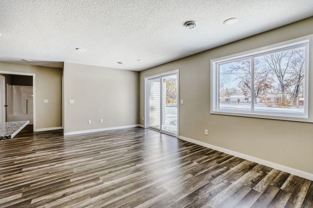 6110 Lakeland Avenue N, Crystal, MN 55428