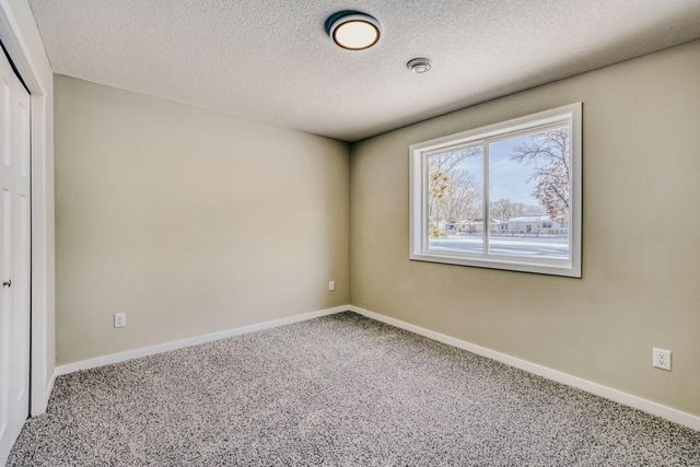 6110 Lakeland Avenue N, Crystal, MN 55428